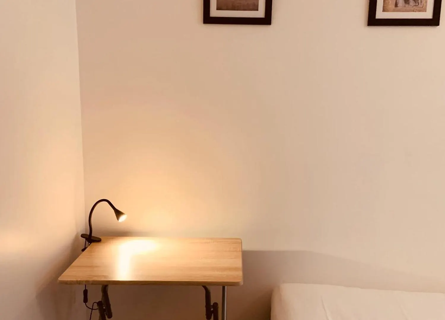 Studio Anvers Paris 0*,  France